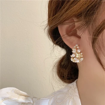 Coreeană Elegant de Perle Delicate Flori Coajă Hoop Cercei pentru Femei Doamnelor Moda Stras Boucle Nunta Cercel