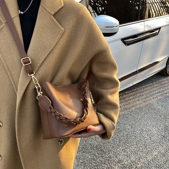 Externe stil sac mic de femei 2022 noua moda de mare capacitate retro pe un umăr sac găleată textura versatil Messenger Handba