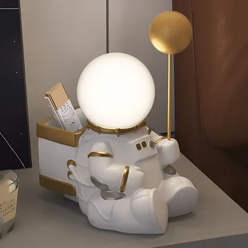 Moderne, Creative, Astronaut Ornamente Camera De Zi Dormitor Noptieră Lampa De Birou De Lux Arta Astronaut Lampă De Masă De Stocare Lumina